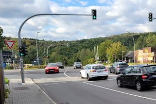 Zapomeňte na vše, co víte o křižovatkách. Systém RCUT mění pravidla hry a v Česku by mohl nahradit stovky nebezpečných míst